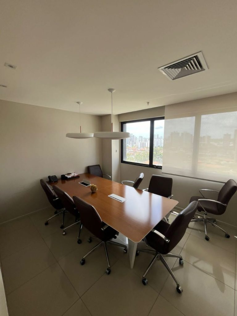 Sua Empresa no Topo: Salas Comerciais no Boulevard Side – 72m² no Coração de Salvador!