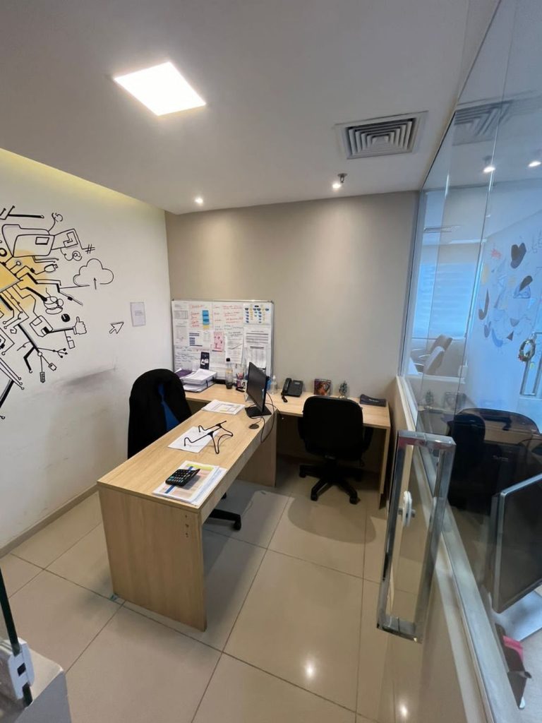 Sua Empresa no Topo: Salas Comerciais no Boulevard Side – 72m² no Coração de Salvador!