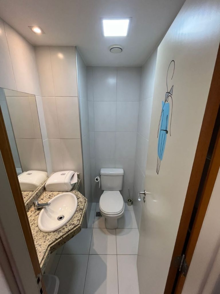 Sua Empresa no Topo: Salas Comerciais no Boulevard Side – 72m² no Coração de Salvador!