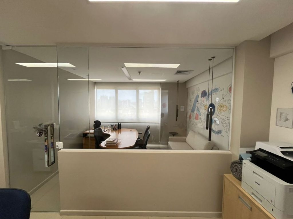 Sua Empresa no Topo: Salas Comerciais no Boulevard Side – 72m² no Coração de Salvador!