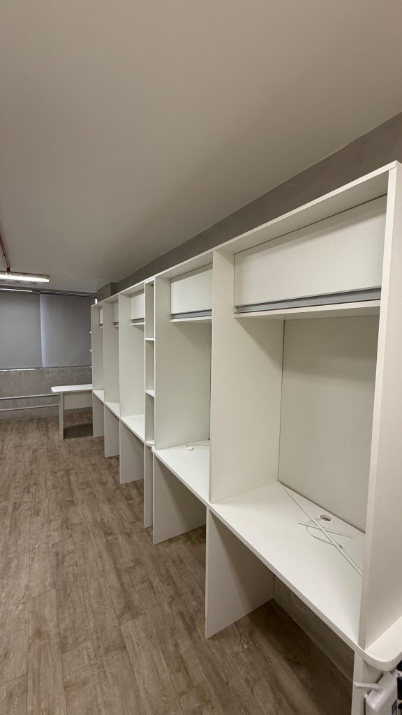 Sala semi-mobiliada para locação no Edifício Atlanta Empresarial no Stiep em Salvador! Sala semi-mobiliada para locação no Edifício Atlanta Empresarial no Stiep em Salvador!