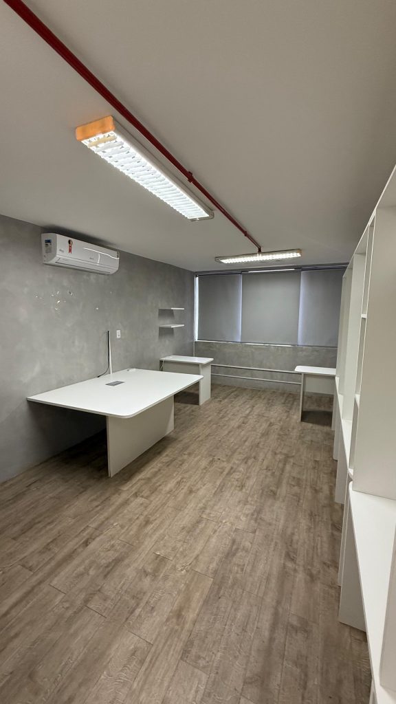 Sala semi-mobiliada para locação no Edifício Atlanta Empresarial no Stiep em Salvador! Sala semi-mobiliada para locação no Edifício Atlanta Empresarial no Stiep em Salvador!