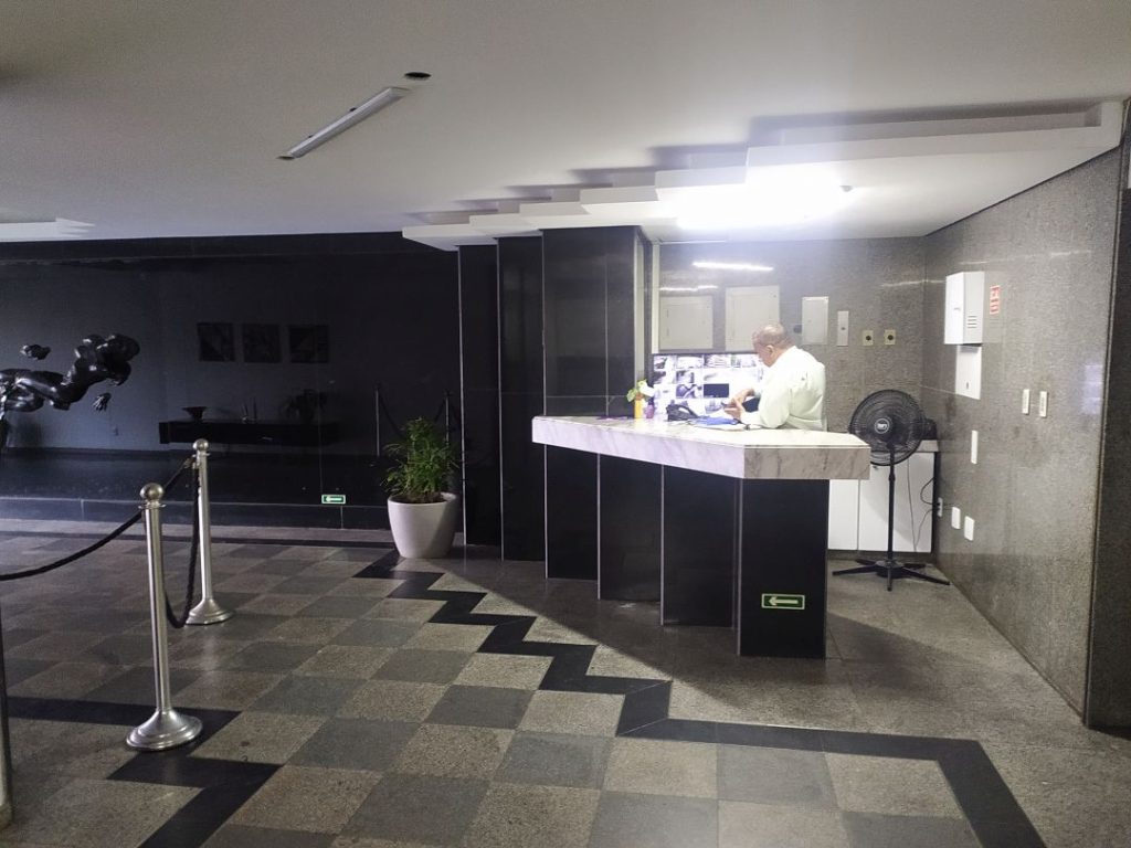 Oportunidade Imperdível: Venda de Sala Comercial no Empresarial DELTA Oportunidade Imperdível: Venda de Sala Comercial no Empresarial DELTA