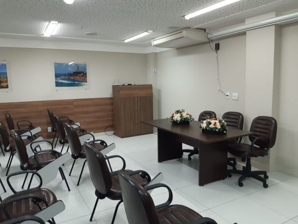 Venda de 4 salas comerciais de 132 metros em Salvador Venda de 4 salas comerciais de 132 metros em Salvador