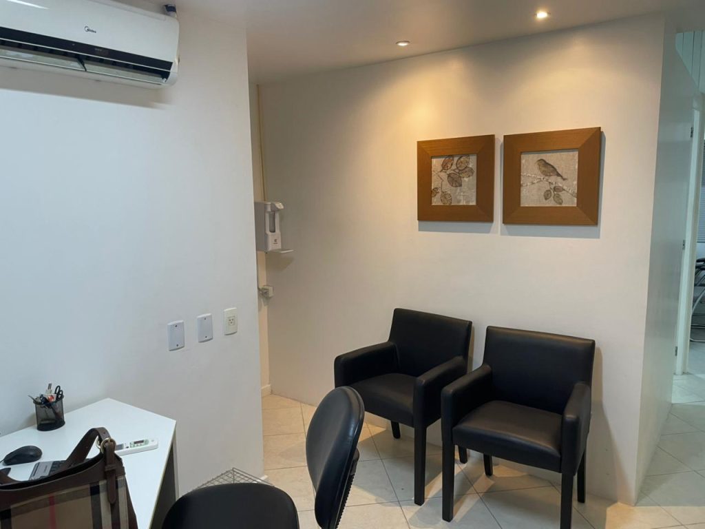 Sala comercial Mobiliada no coração financeiro de Salvador Sala comercial Mobiliada no coração financeiro de Salvador