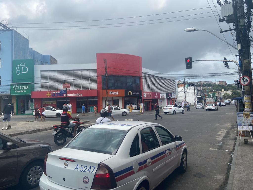 Alugo Loja comercial de 94 metros na Calçada em Salvador