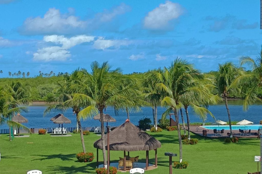 VIVA O MELHOR DO LITORAL NORTE – APARTAMENTO À VENDA EM BARRA DO JACUÍPE