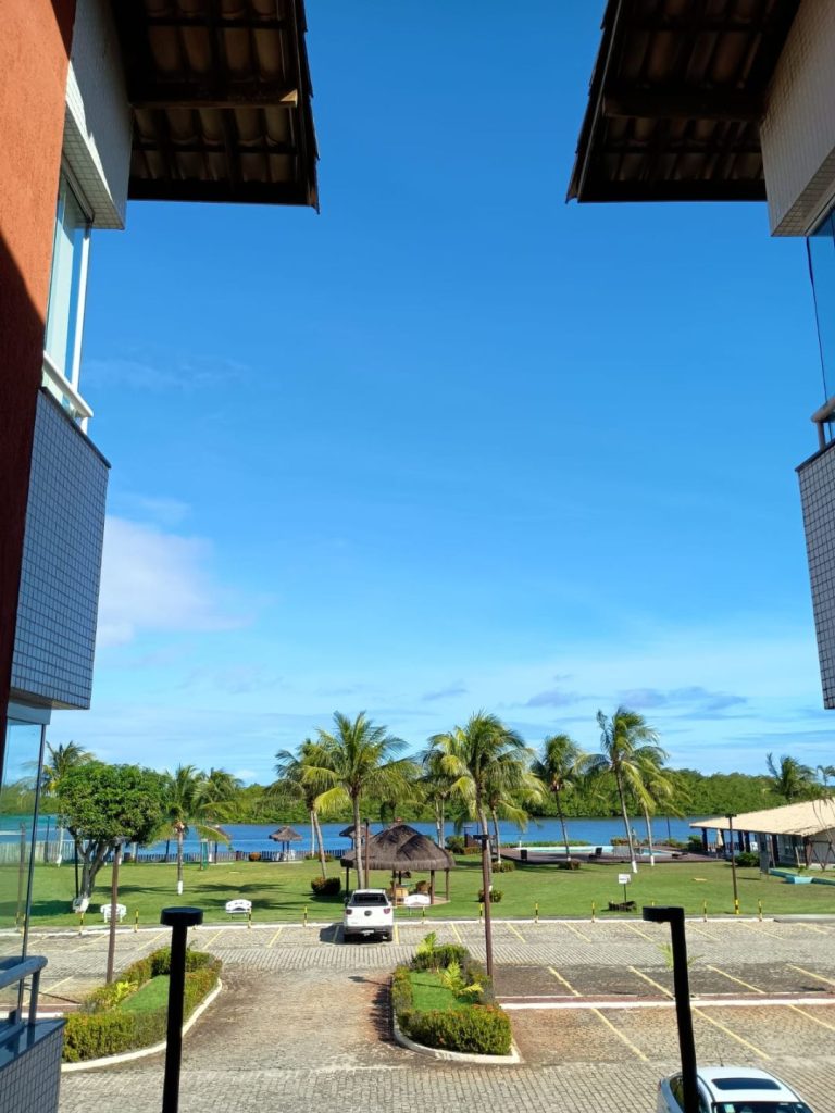 VIVA O MELHOR DO LITORAL NORTE – APARTAMENTO À VENDA EM BARRA DO JACUÍPE