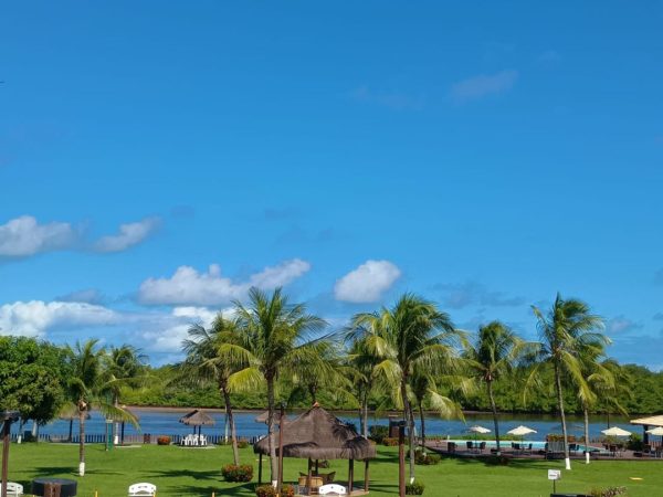 VIVA O MELHOR DO LITORAL NORTE – APARTAMENTO À VENDA EM BARRA DO JACUÍPE