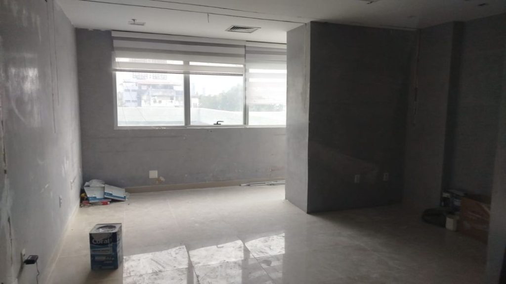 Sala Comercial para Locação no Mundo Plaza Empresarial – 30m² com Garagem