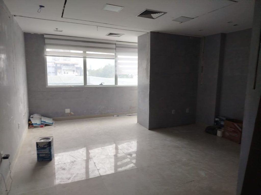 Sala Comercial para Locação no Mundo Plaza Empresarial – 30m² com Garagem