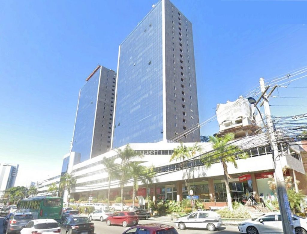 Sala Comercial à Venda no Salvador Trade Center – 33m², Garagem e Localização Estratégica