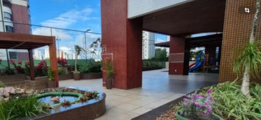 Apartamento de **135m² com 4 quartos e 1 suíte** no Condomínio Príncipe de Luxemburgo, Salvador.