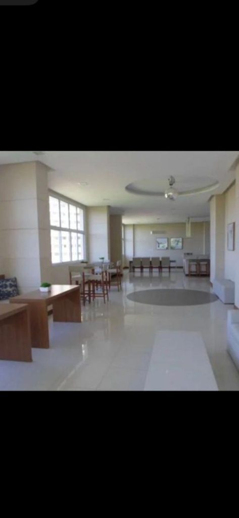 Apartamento de **135m² com 4 quartos e 1 suíte** no Condomínio Príncipe de Luxemburgo, Salvador.