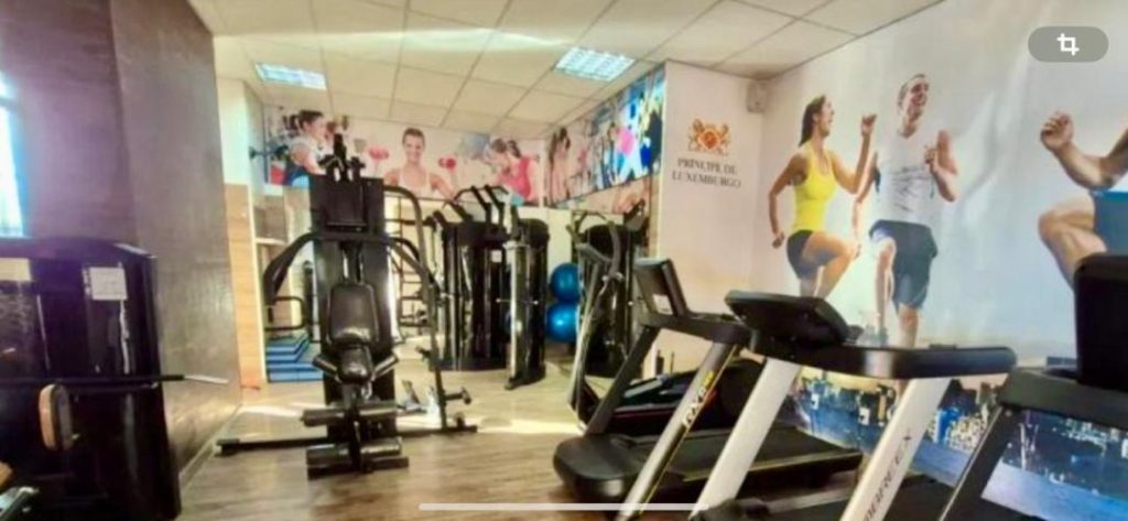 Apartamento de **135m² com 4 quartos e 1 suíte** no Condomínio Príncipe de Luxemburgo, Salvador.