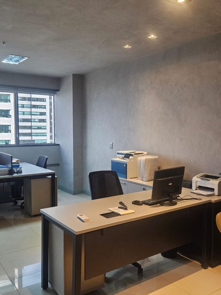 Sala Comercial à Venda no Wall Street Empresarial – 34m² | Alugada | 1 Vaga | Paralela – Salvador