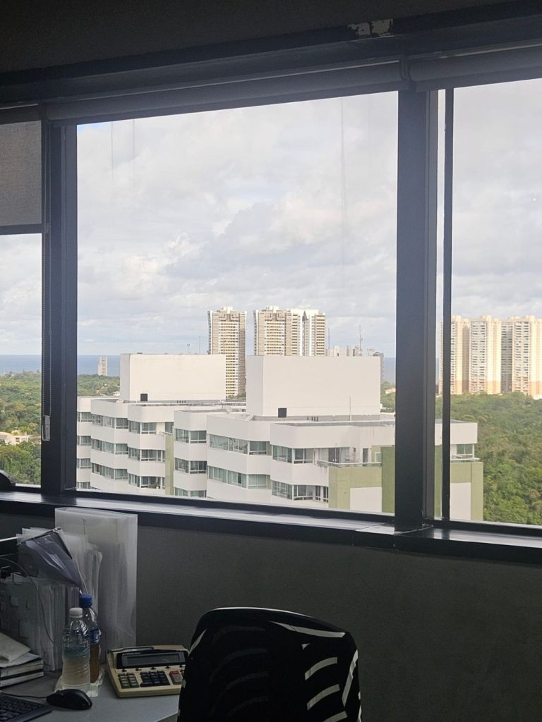 Sala Comercial à Venda no Wall Street Empresarial – 34m² | Alugada | 1 Vaga | Paralela – Salvador